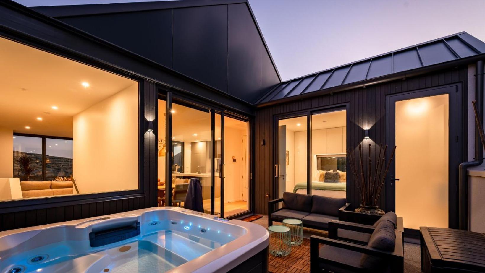 The Tiers- Hot Tub- Ac- Bbq- Free Parking Vila Queenstown Exterior foto